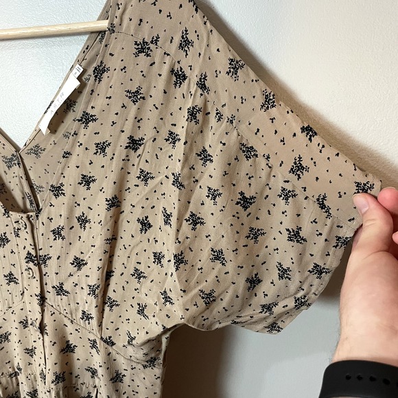 ASTR The Label Dolman Sleeve Button Down Floral Midi Dress SZ Small | Beige - Picture 11 of 15